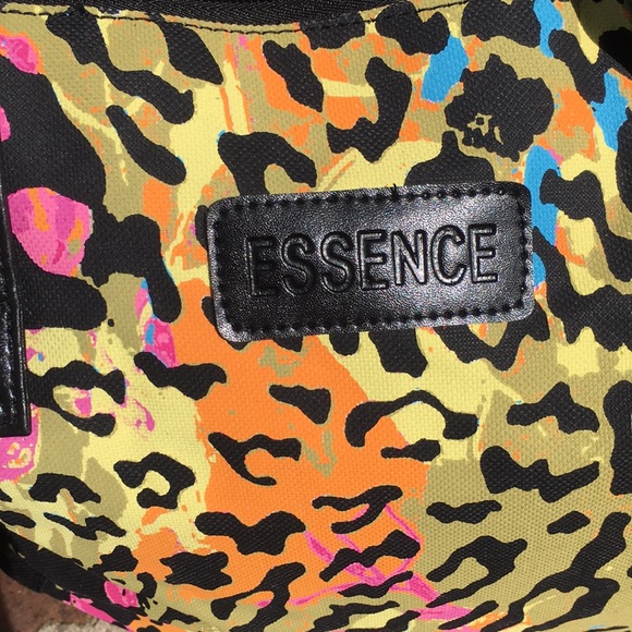 Essence Colorful Cheetah Print Tote - Picture 2 of 2